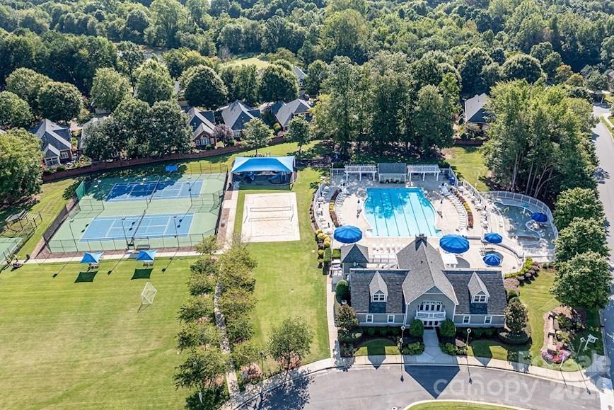 7606 Dinniston Dr, Huntersville, NC 28078
