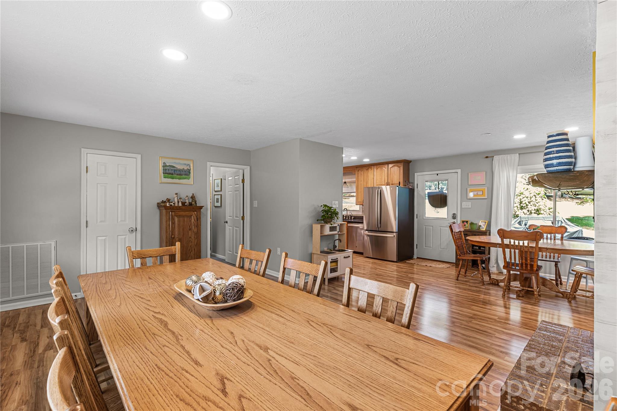 1009 Hollow Rd, Chester, SC 29706