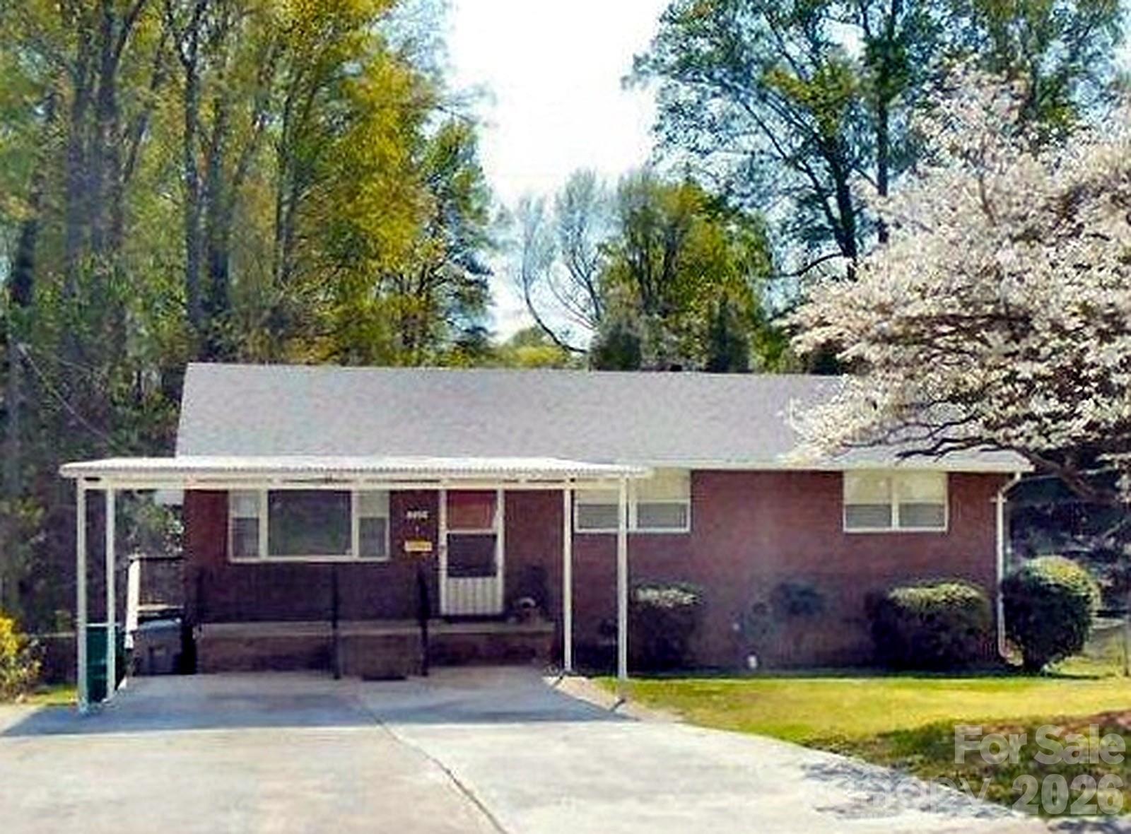710 Manhasset Rd, Charlotte, NC 28209