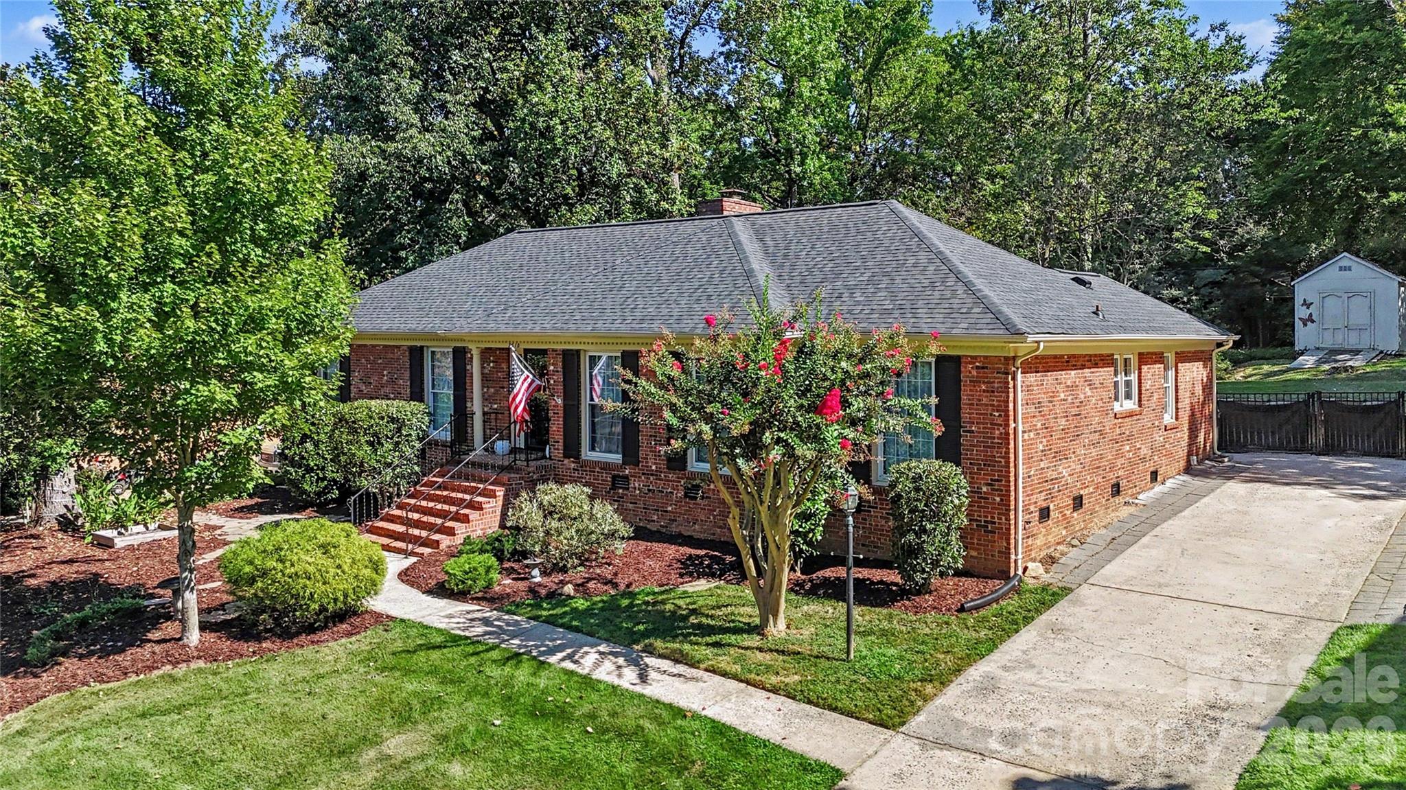 2610 Tattersall Dr, Charlotte, NC 28210