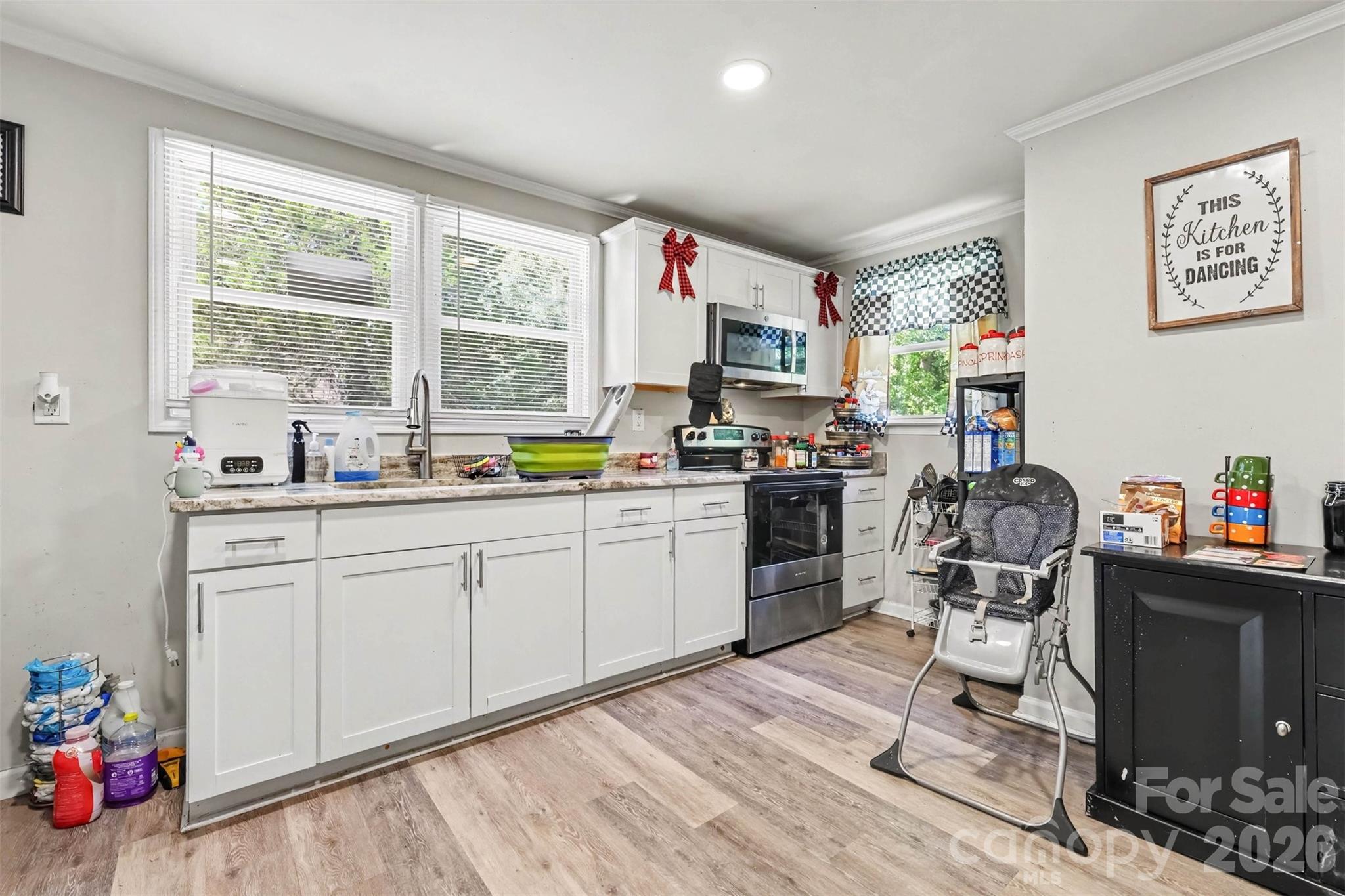 1104 W 7th Ave, Gastonia, NC 28052