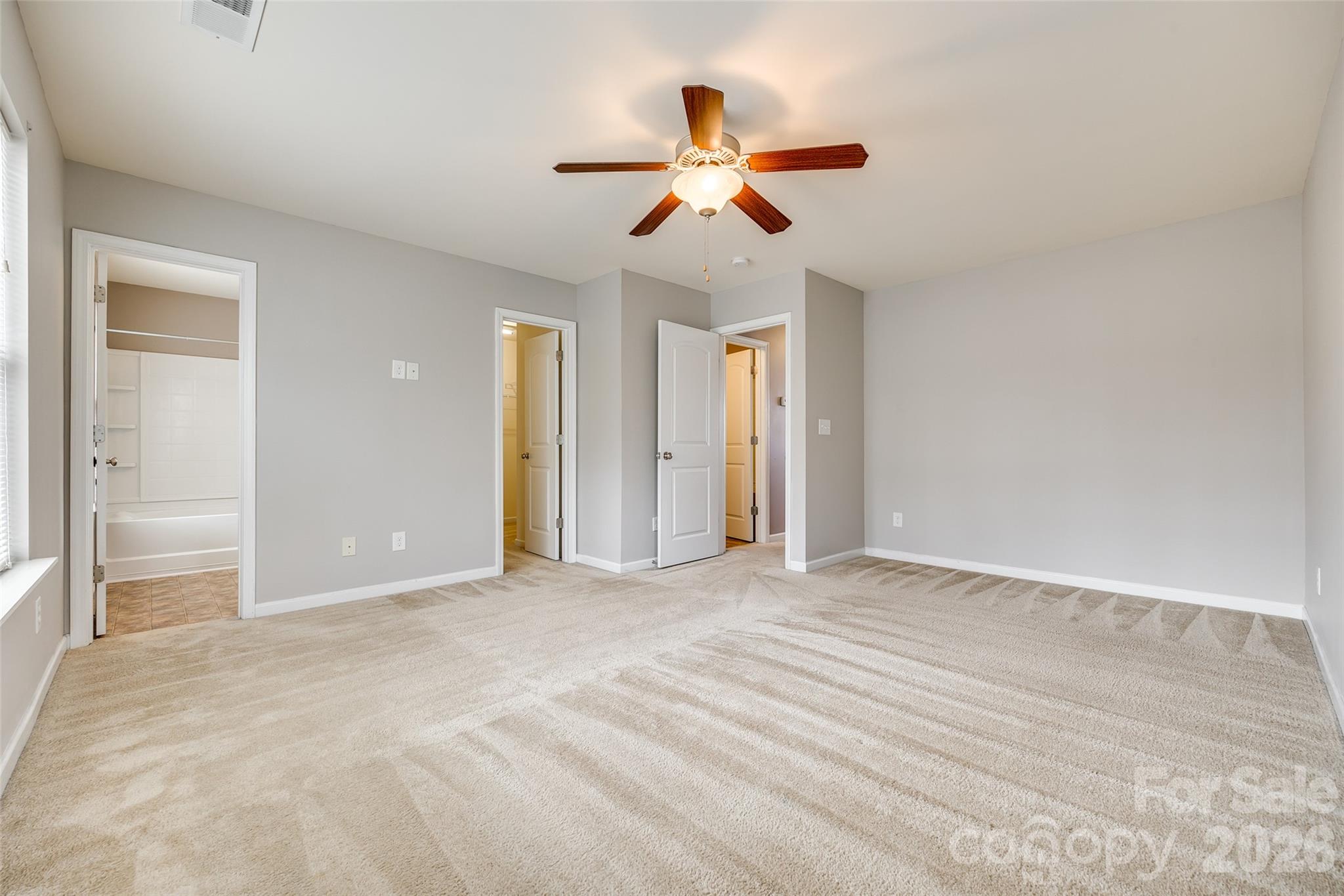 13815 Singleleaf Ln, Charlotte, NC 28278