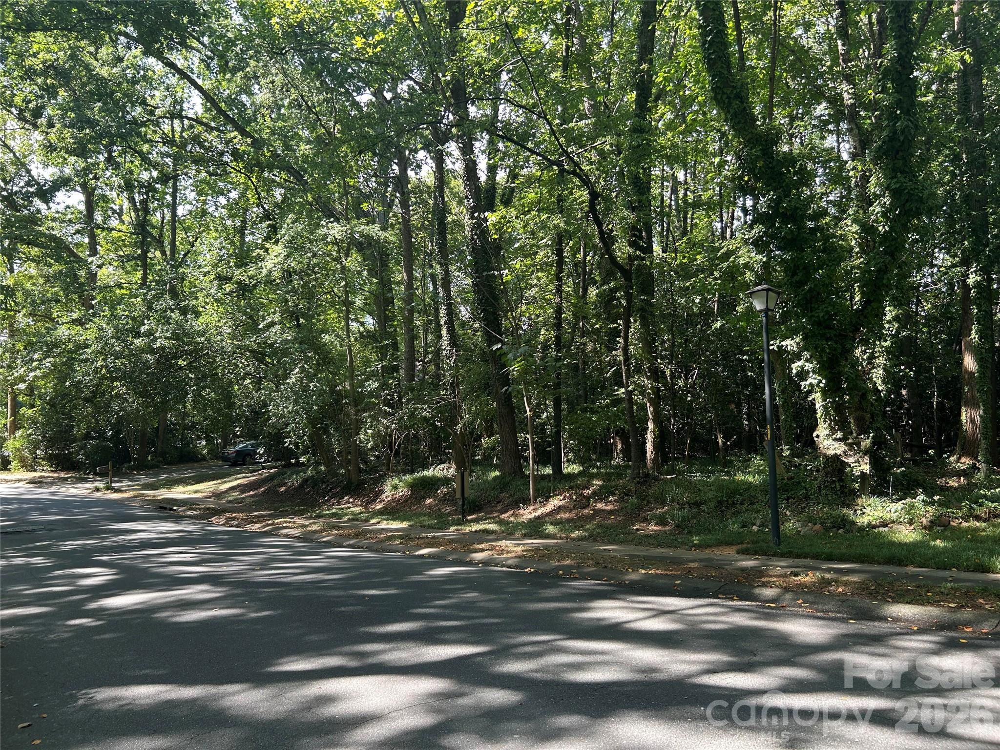 101 Medearis Dr, Charlotte, NC 28211