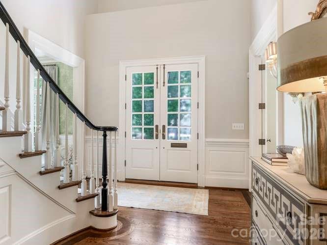 1811 Queens Rd W, Charlotte, NC 28207