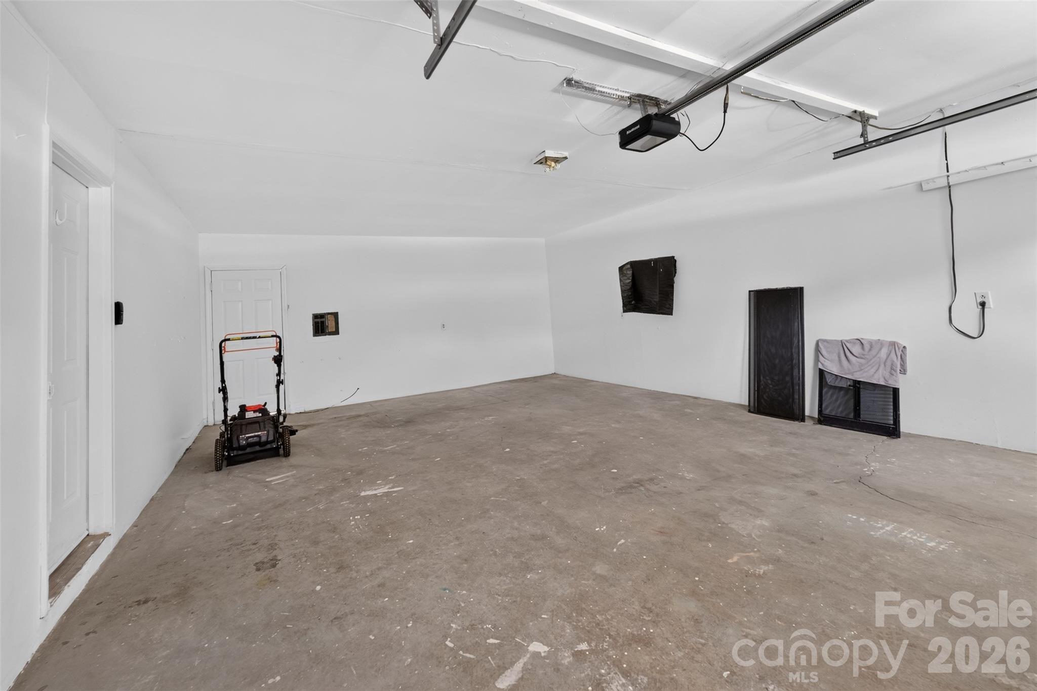 1711 Piney Rd, Hickory, NC 28602