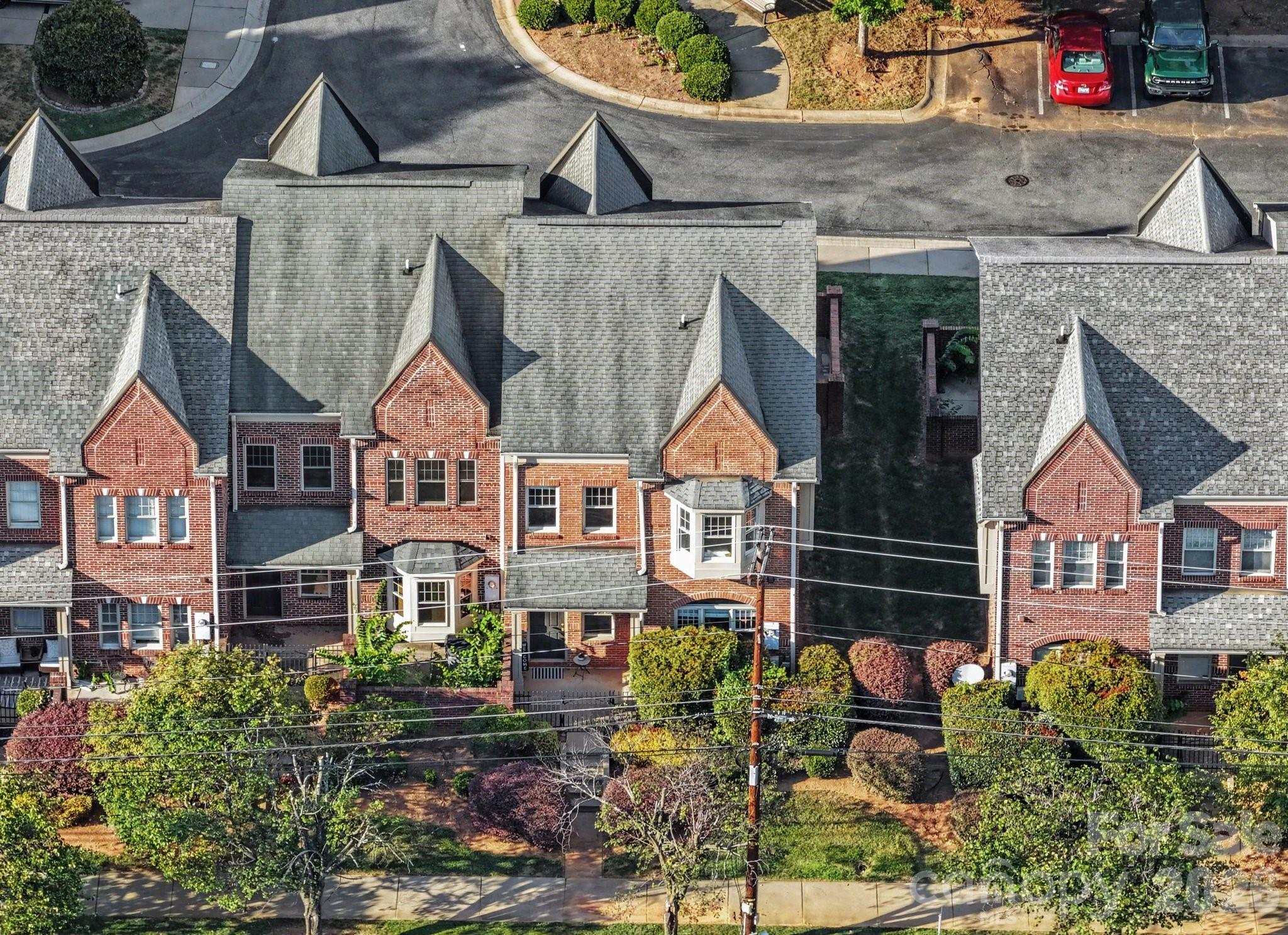 4670 Dabney Vigor Dr, Charlotte, NC 28209