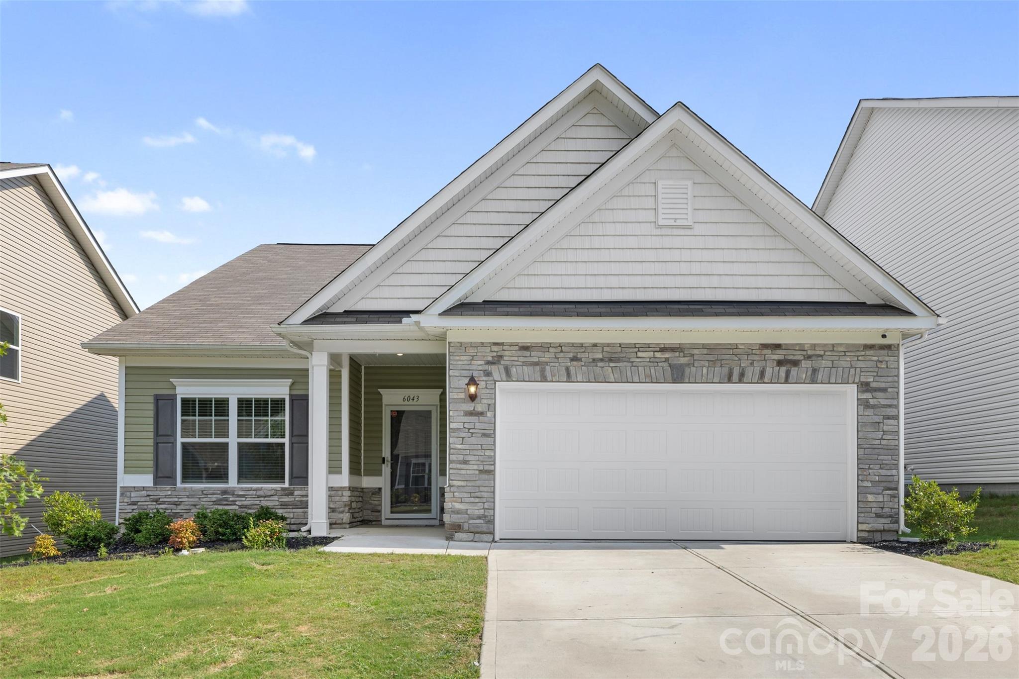 6043 Gala Ln, Charlotte, NC 28215