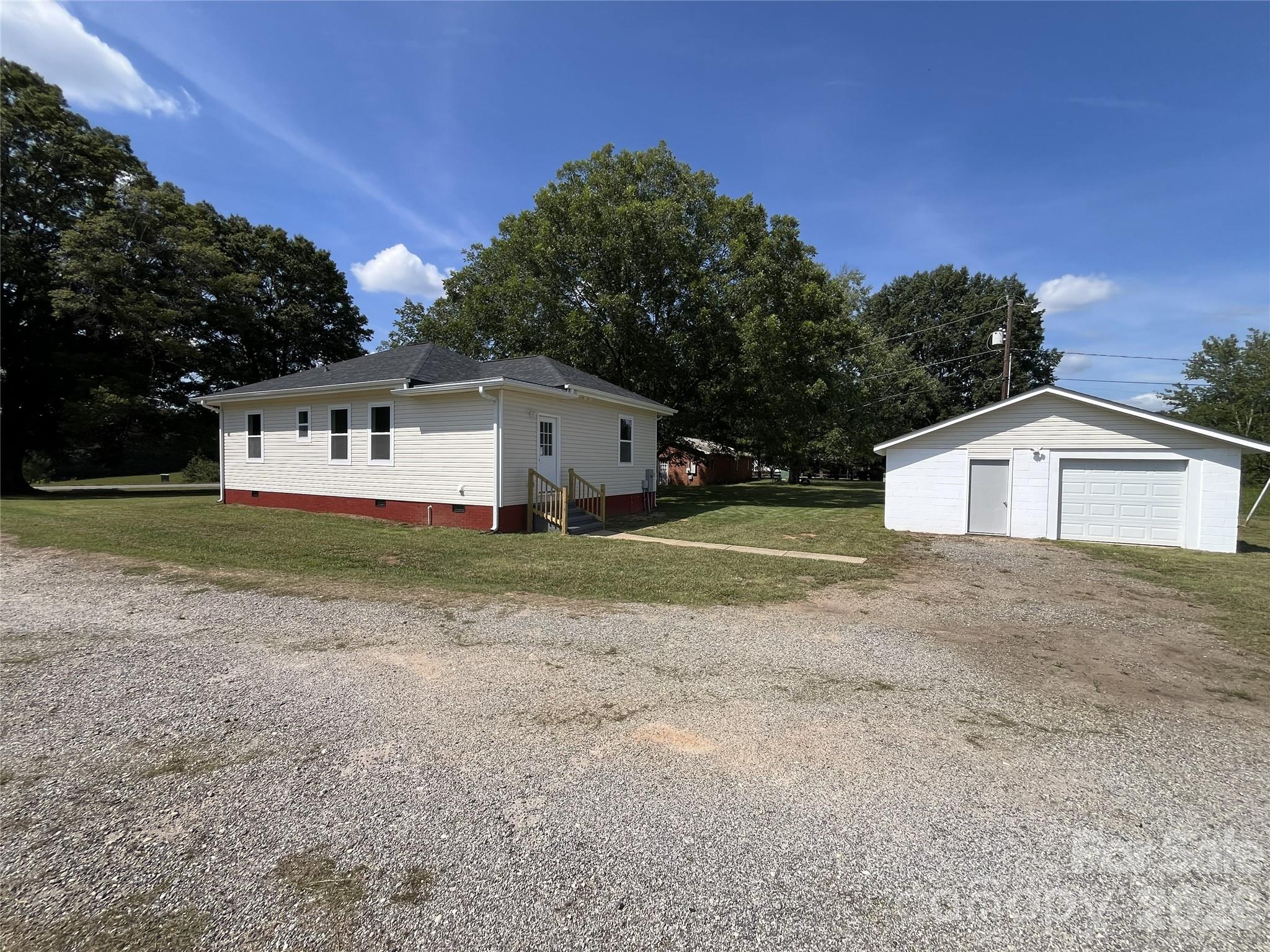 6270 Nc 16 Hw N, Conover, NC 28613