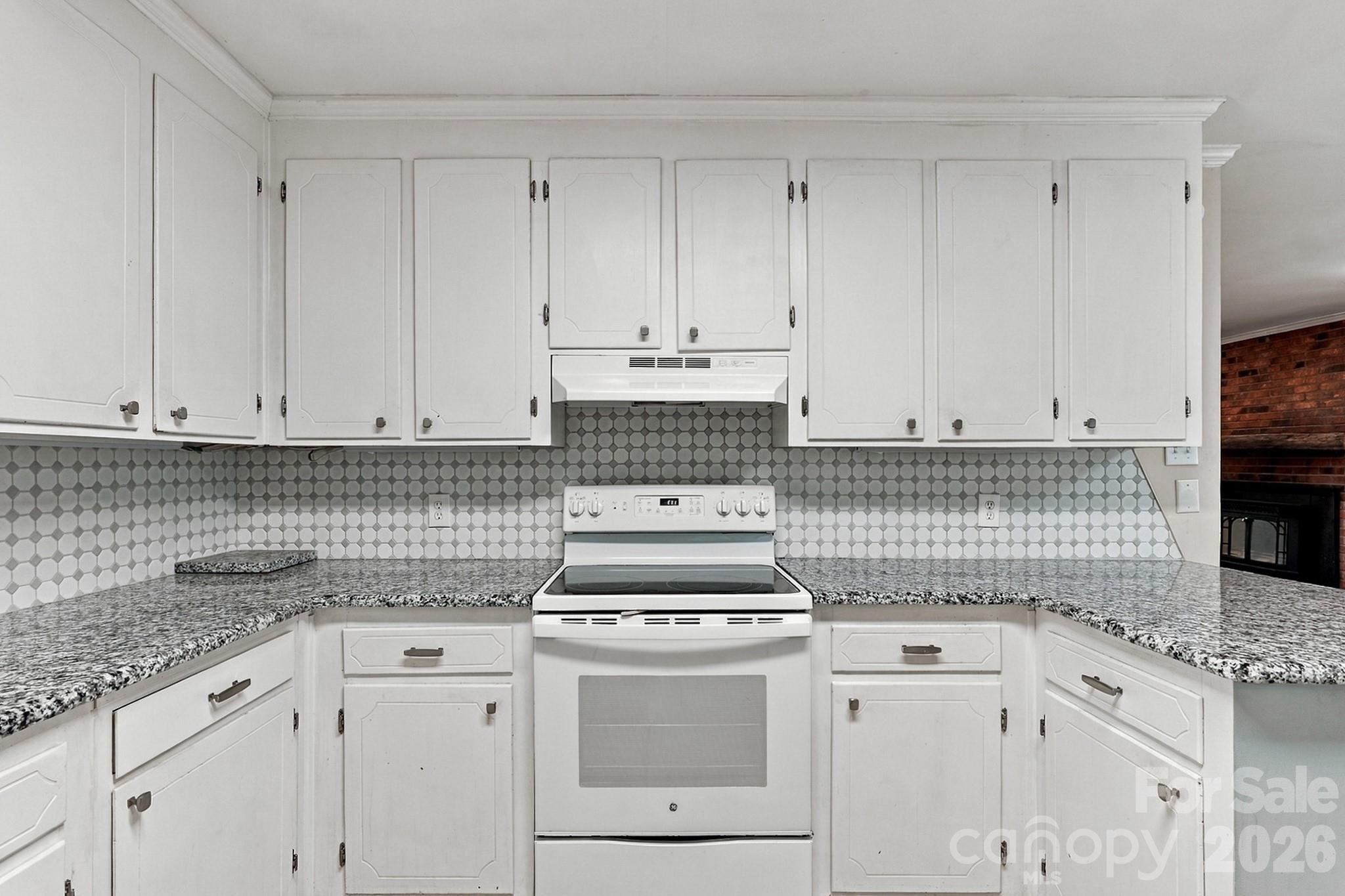 1732 Forest Lake Dr, Rock Hill, SC 29732