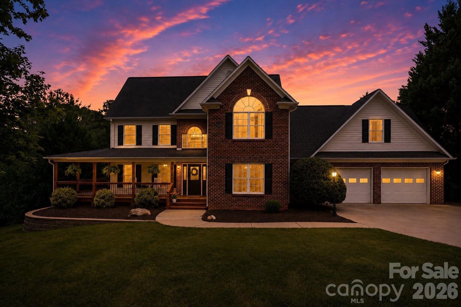 4616 20th Street Pl NE, Hickory, NC 28601