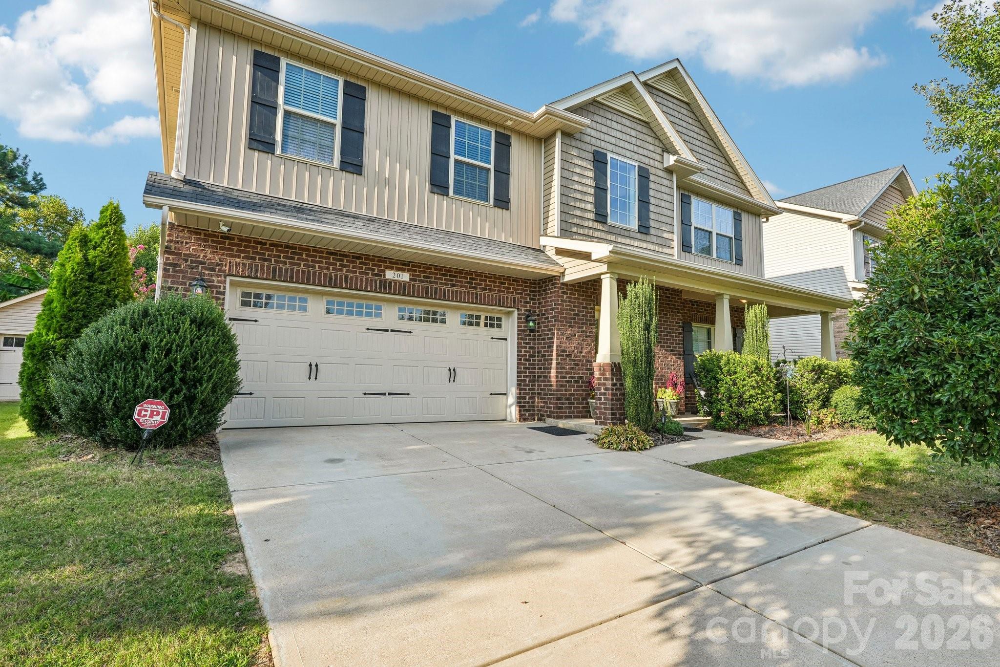 201 Taylors Creek St, Mount Holly, NC 28120