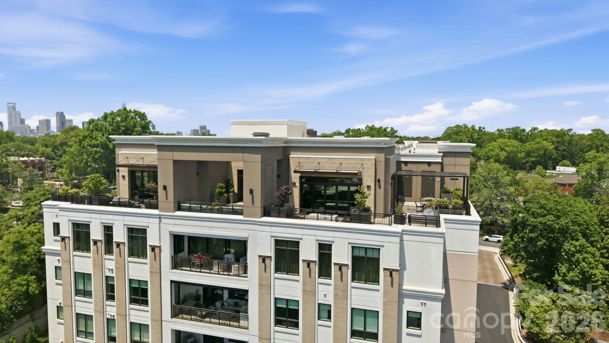 130 Cherokee Rd #406, Charlotte, NC 28207