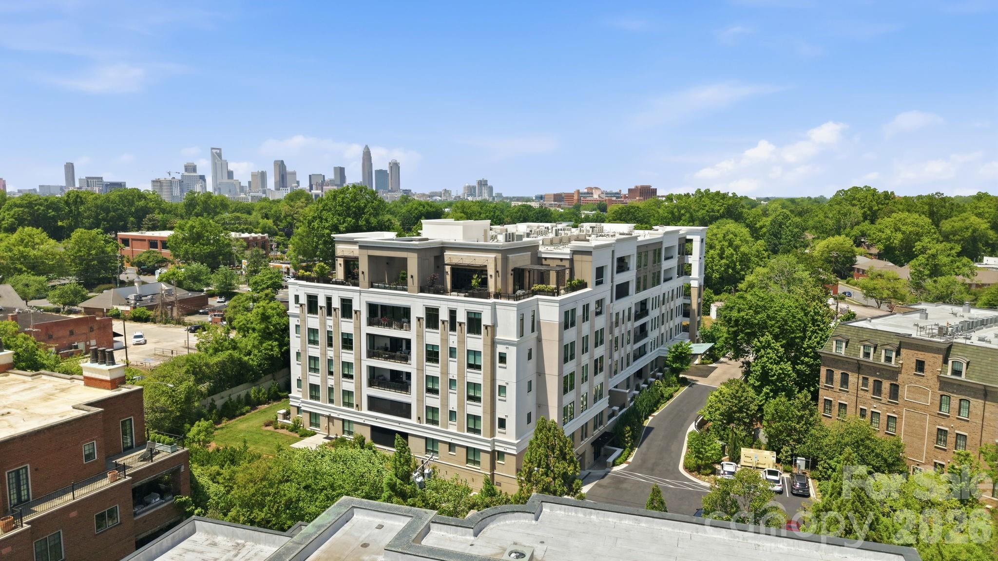 130 Cherokee Rd #406, Charlotte, NC 28207