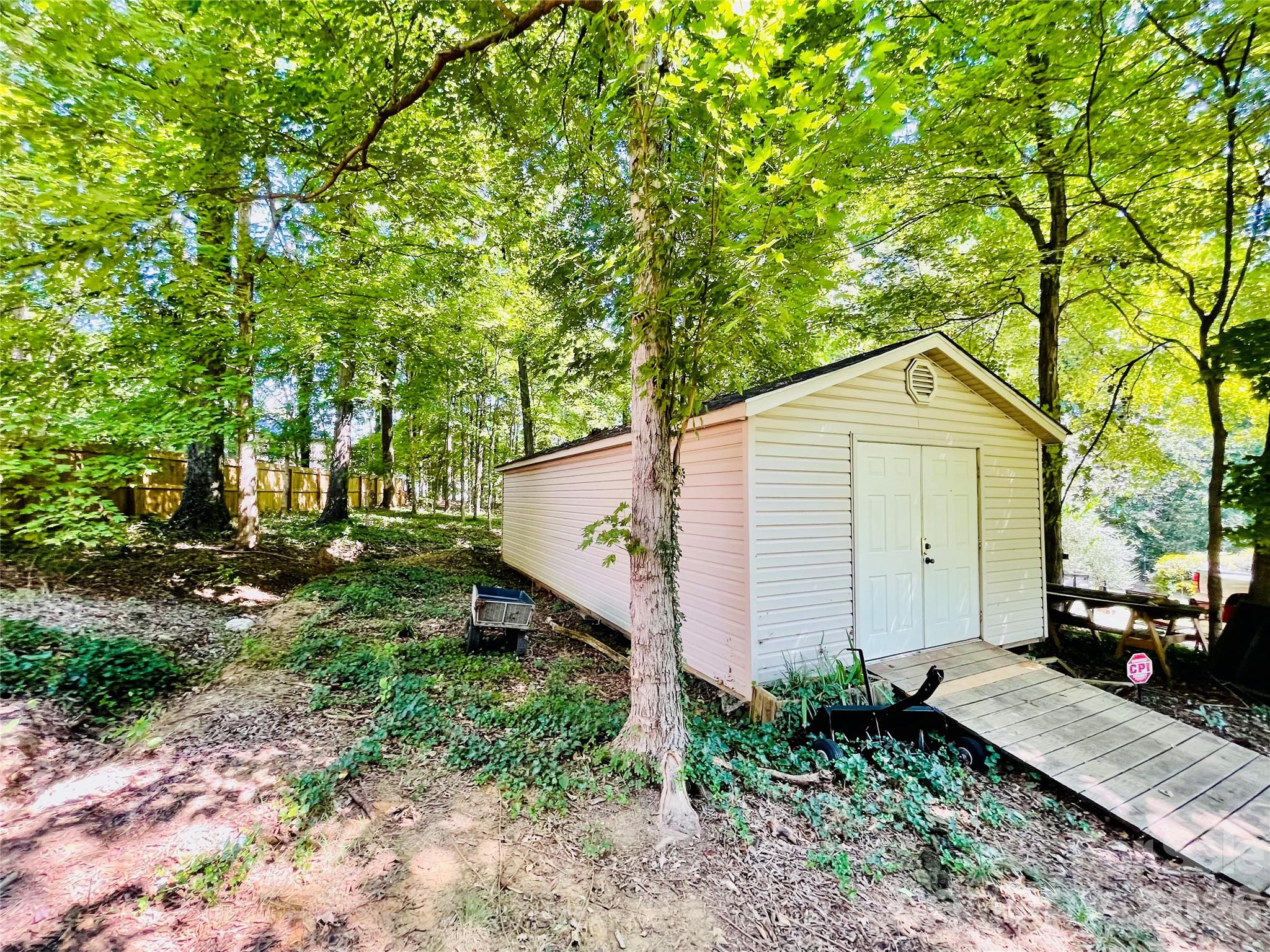 3001 Sunset Rd, Charlotte, NC 28216
