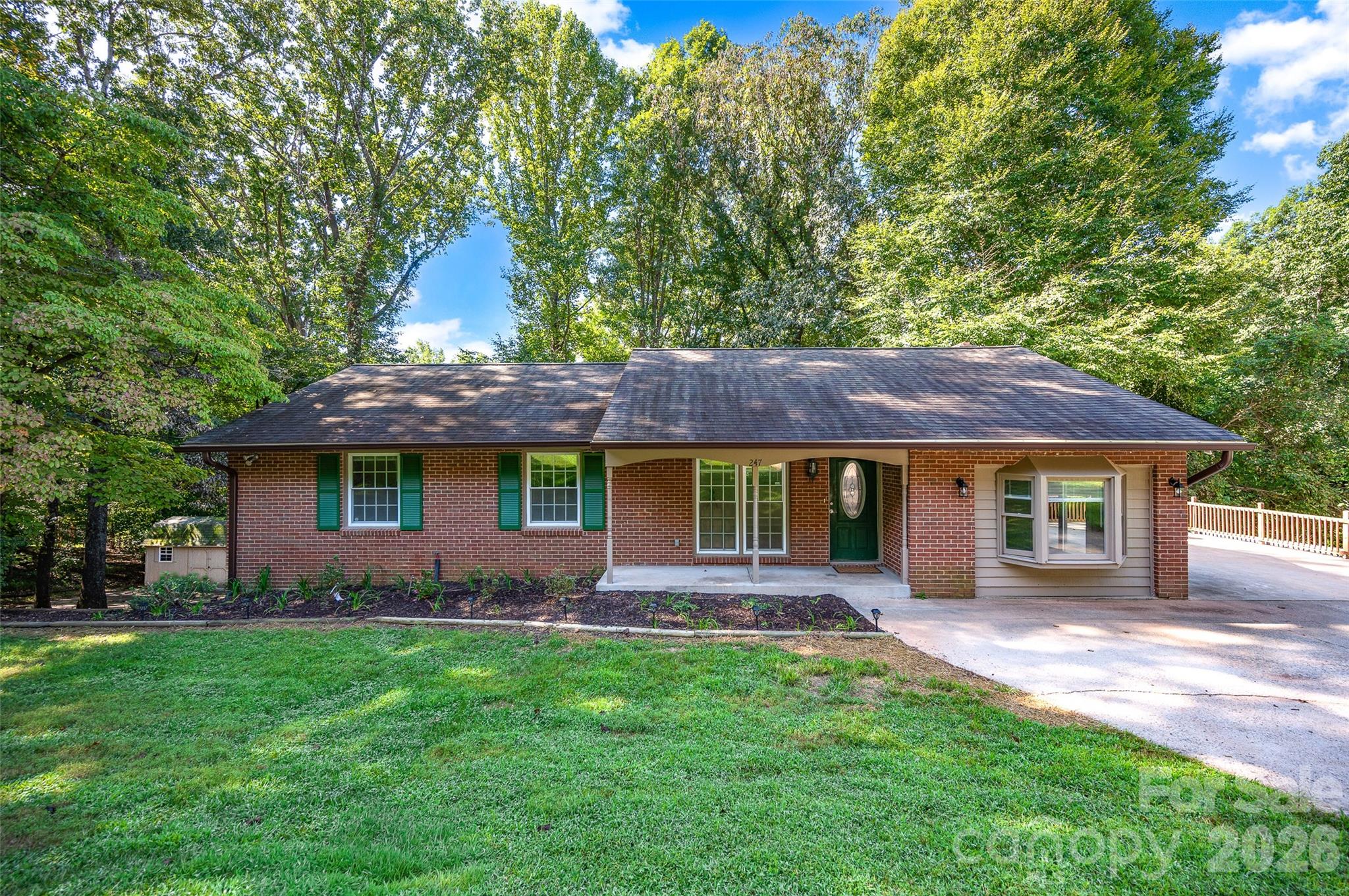 247 Spring Shore Rd, Statesville, NC 28677