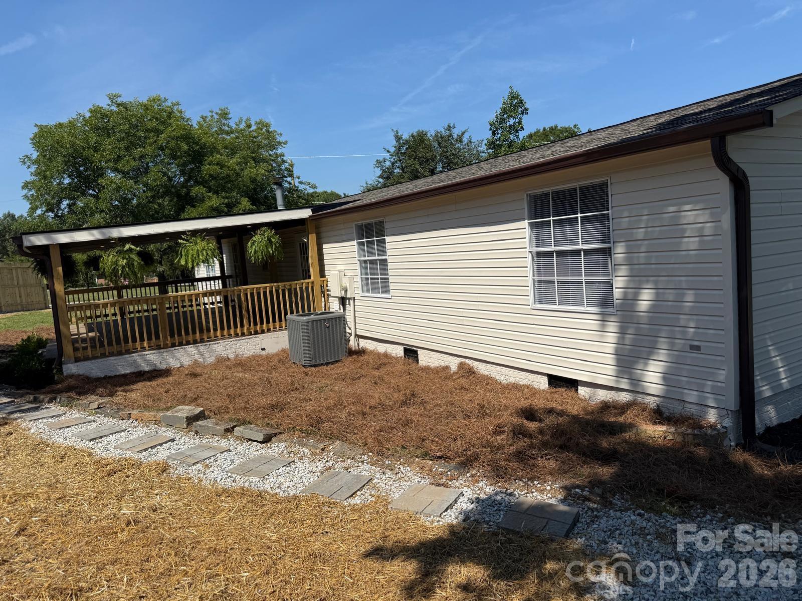 625 Lakeview Rd, Salisbury, NC 28147