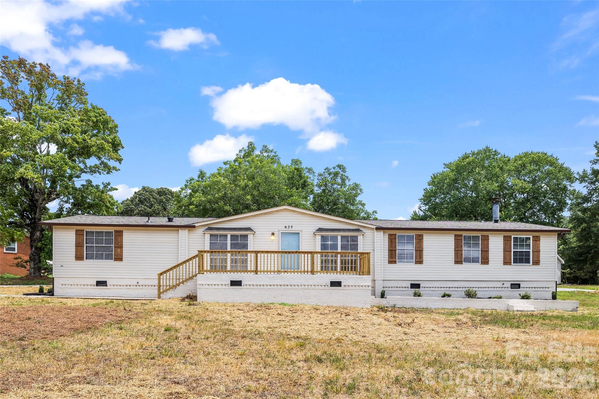 625 Lakeview Rd, Salisbury, NC 28147