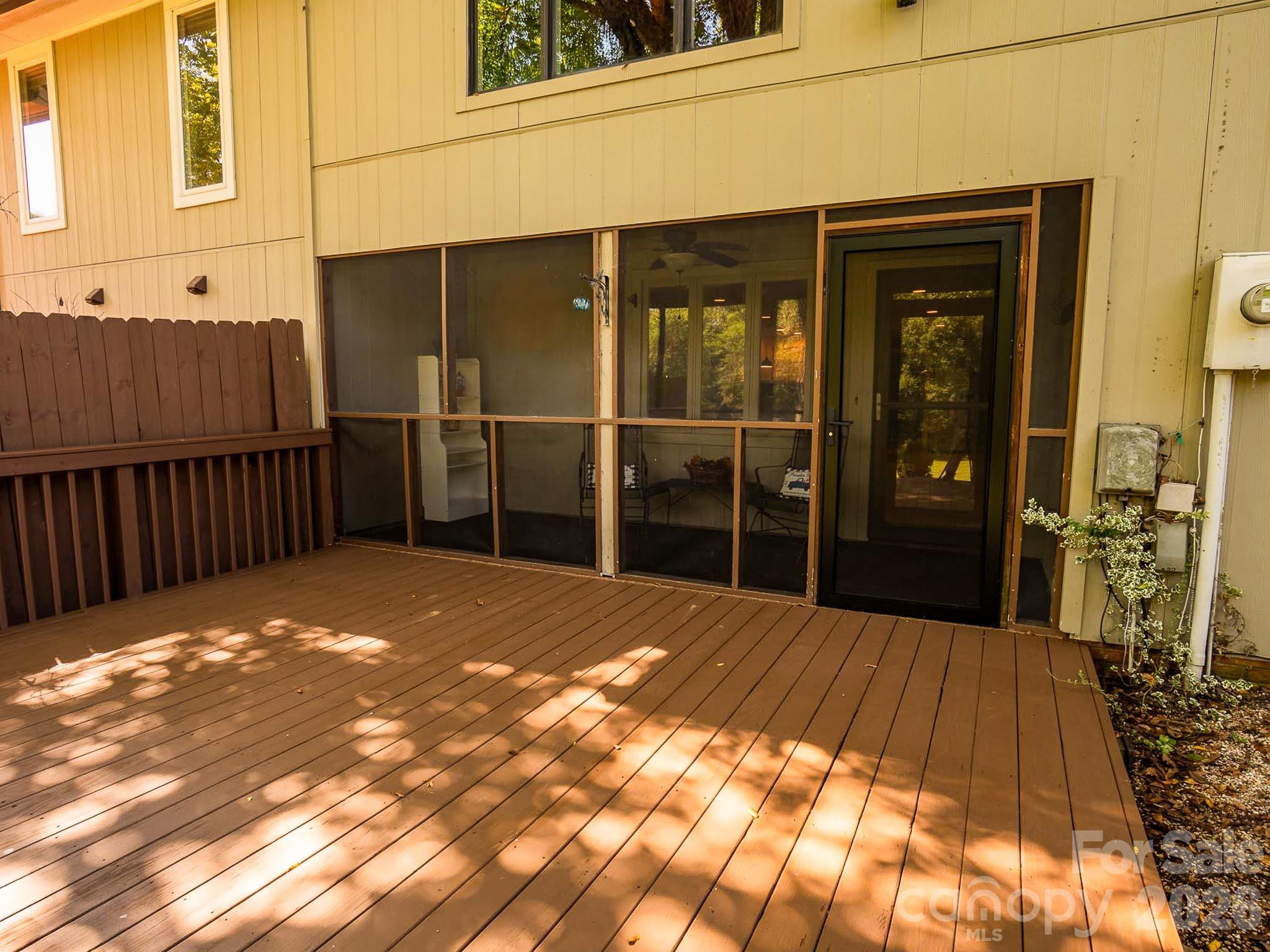 1004 Kenilworth Ct NW, Concord, NC 28027