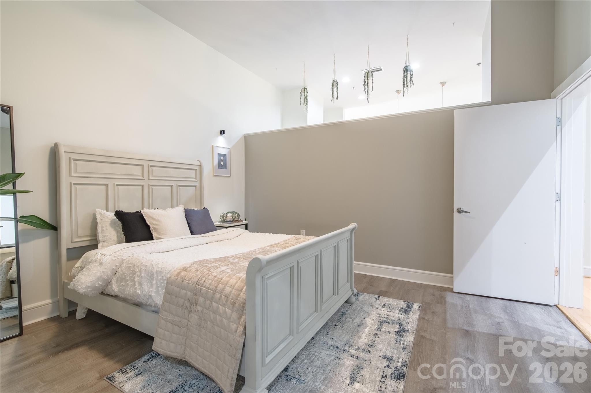 333 W Trade St W #708, Charlotte, NC 28202