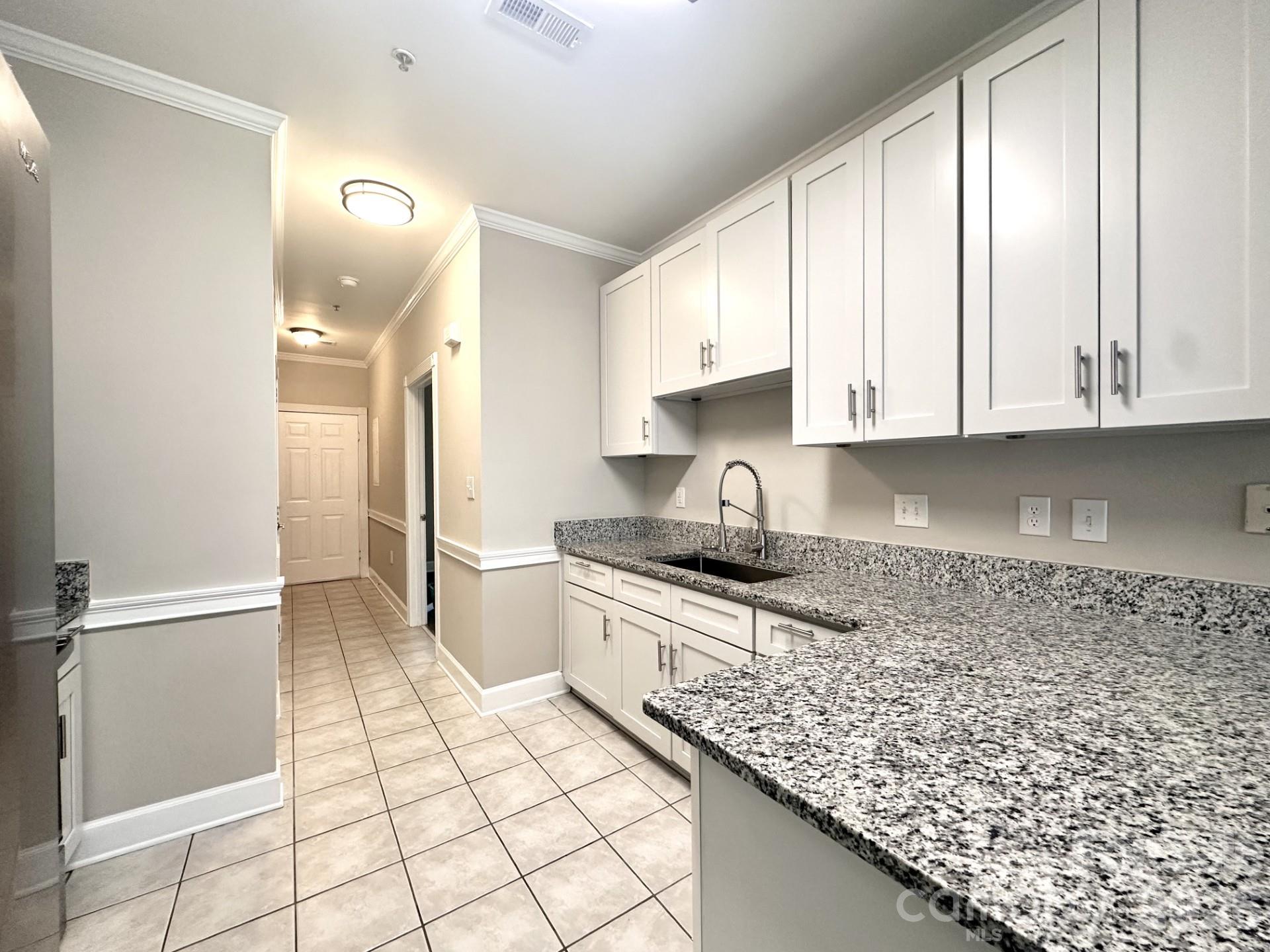 8745 Coralbell Ln, Charlotte, NC 28213
