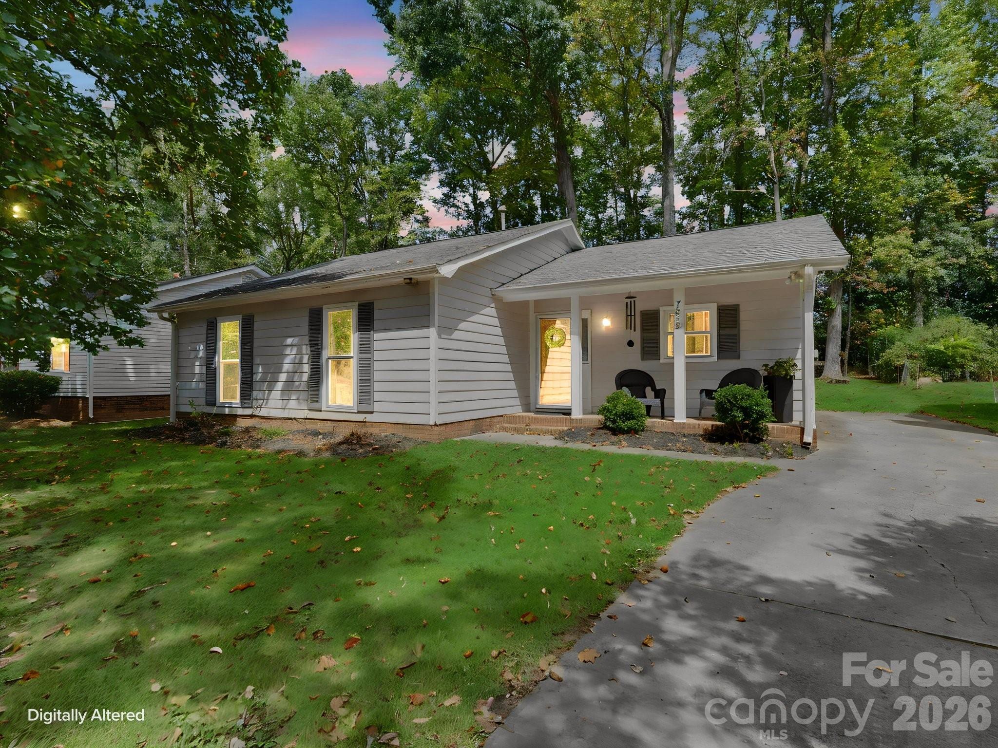 7239 Lockmont Dr, Charlotte, NC 28212