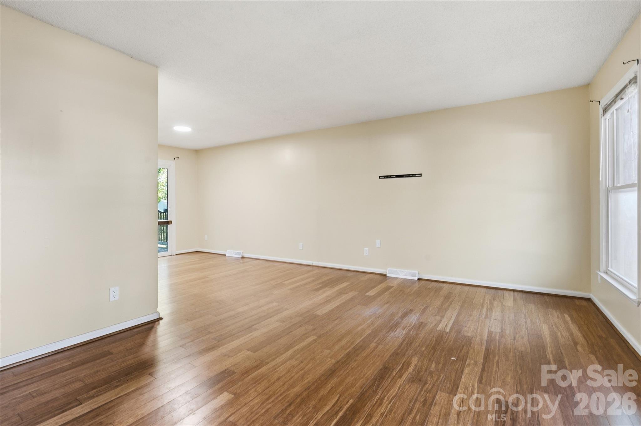 609 Old Farm Rd, Statesville, NC 28625