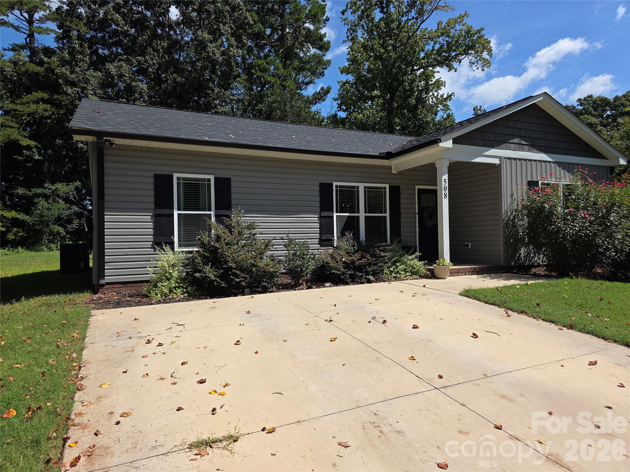 508 Willow Rd, Salisbury, NC 28147