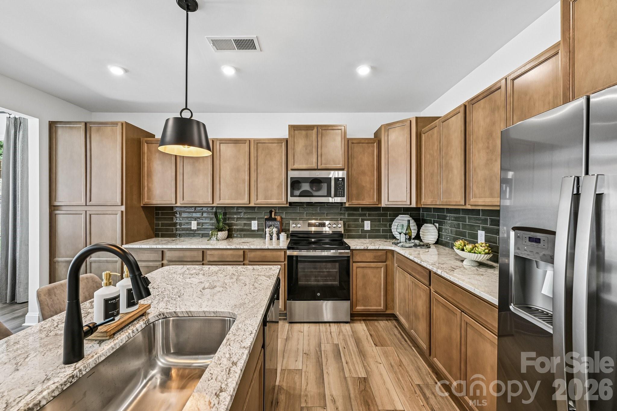 7551 Ethora Way, Charlotte, NC 28216