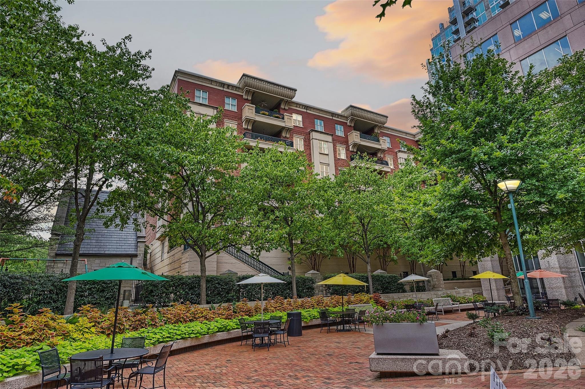 574 N Church St, Charlotte, NC 28202
