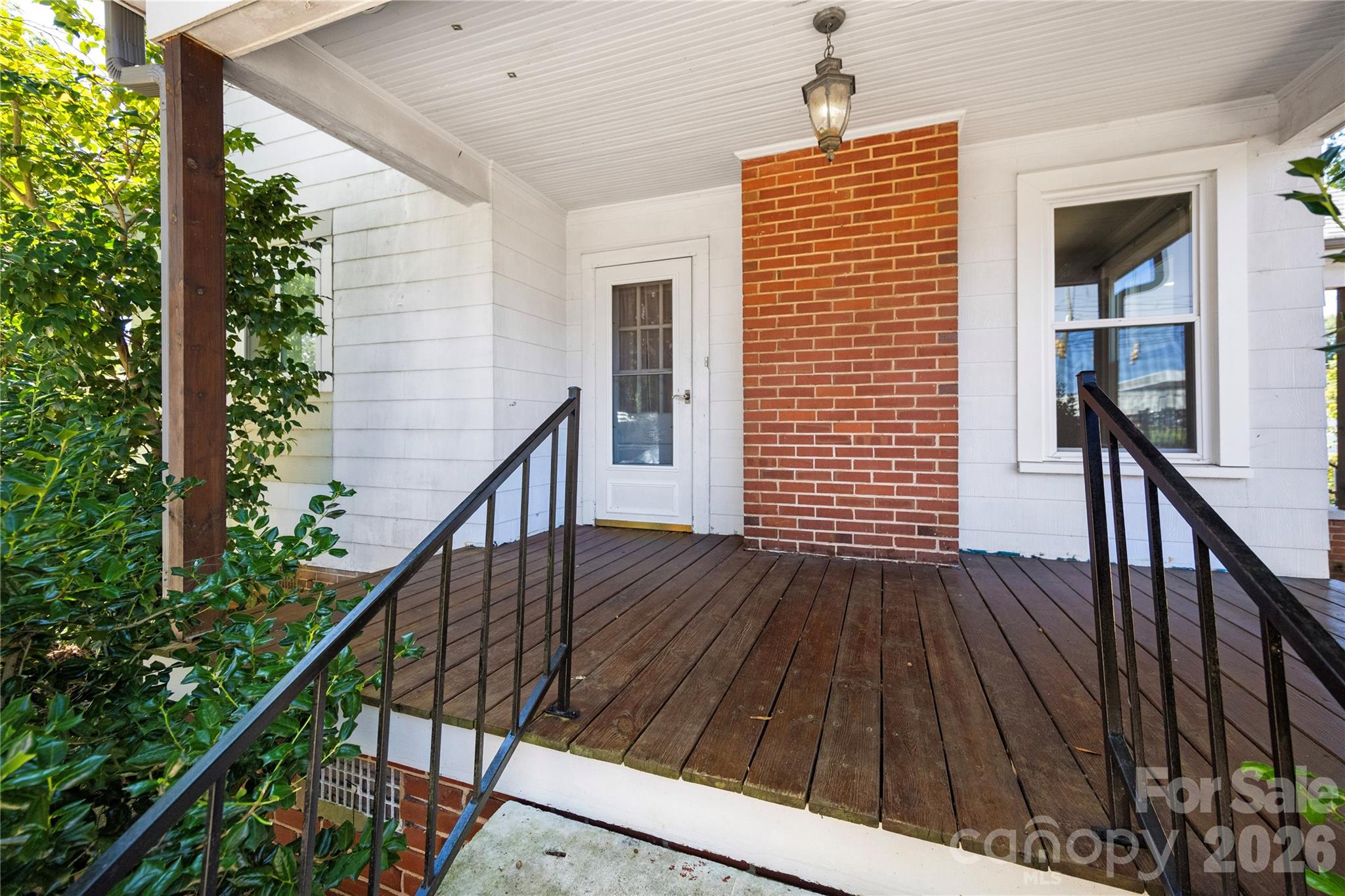 309 S Main Ave S, Newton, NC 28658