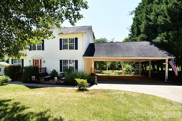 235 Crystal Cir, Mooresville, NC 28117