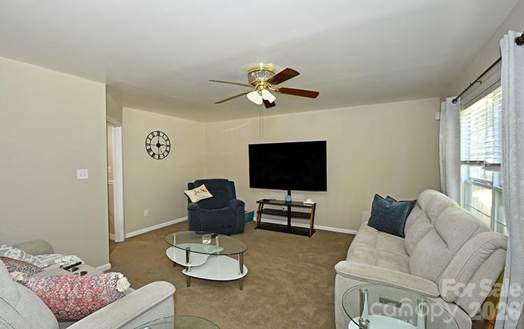 235 Crystal Cir, Mooresville, NC 28117