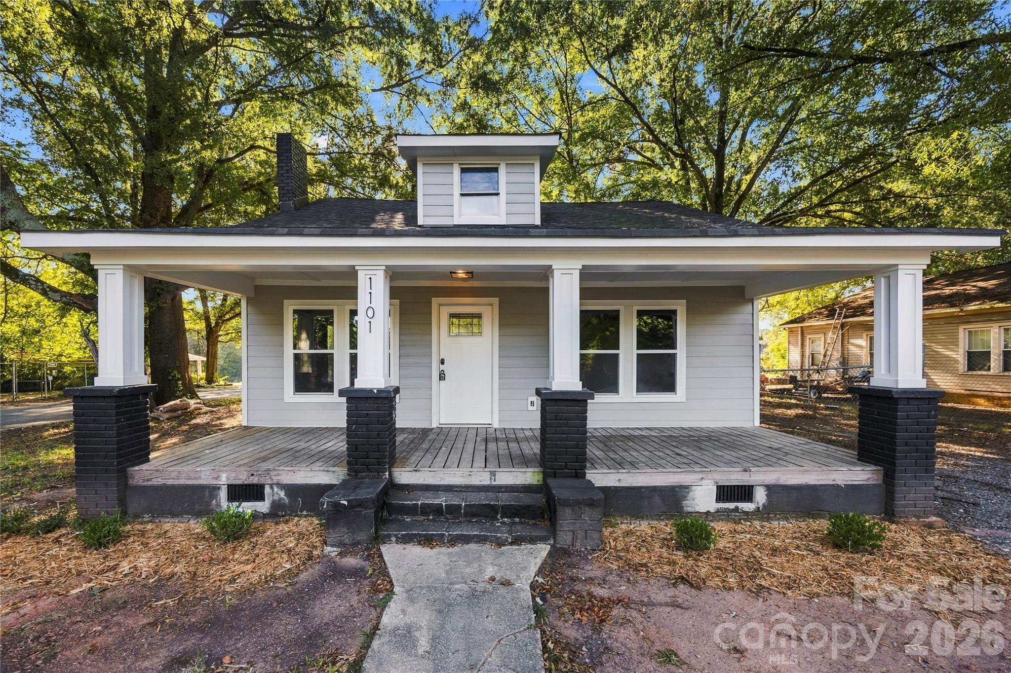 1101 Opal St, Charlotte, NC 28208