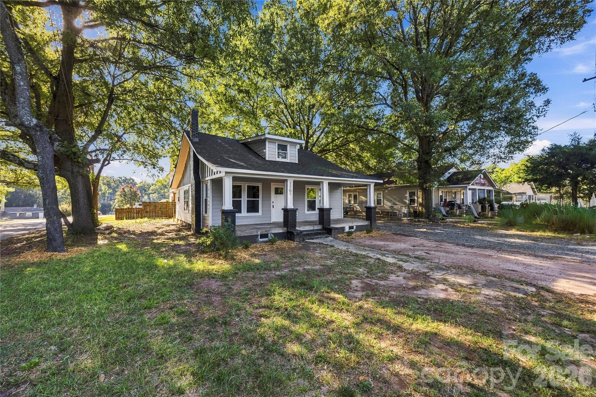 1101 Opal St, Charlotte, NC 28208