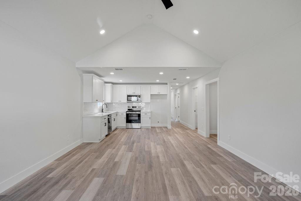 308 N Caldwell Ave, Newton, NC 28658