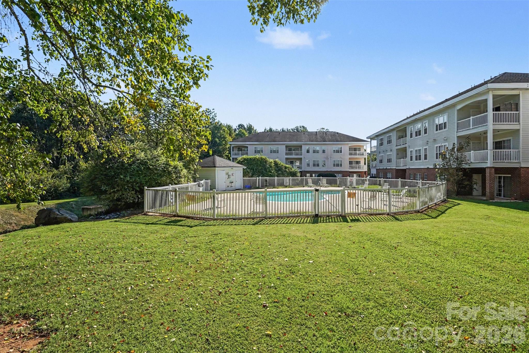 9243 Meadow Vista Rd #302, Charlotte, NC 28213