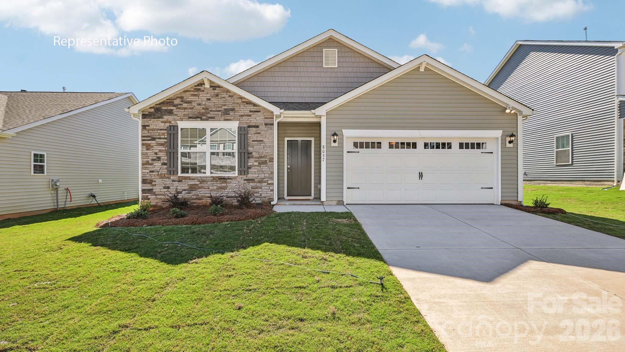 621 17th Avenue Dr NE, Hickory, NC 28601