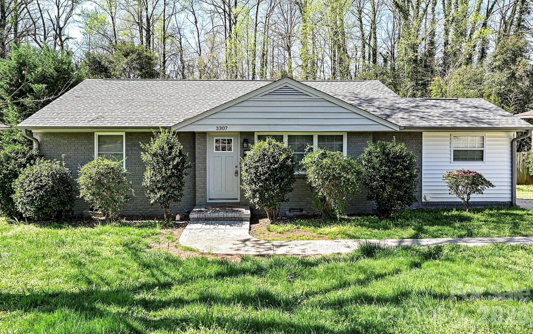 3307 Bonaire Dr, Charlotte, NC 28208