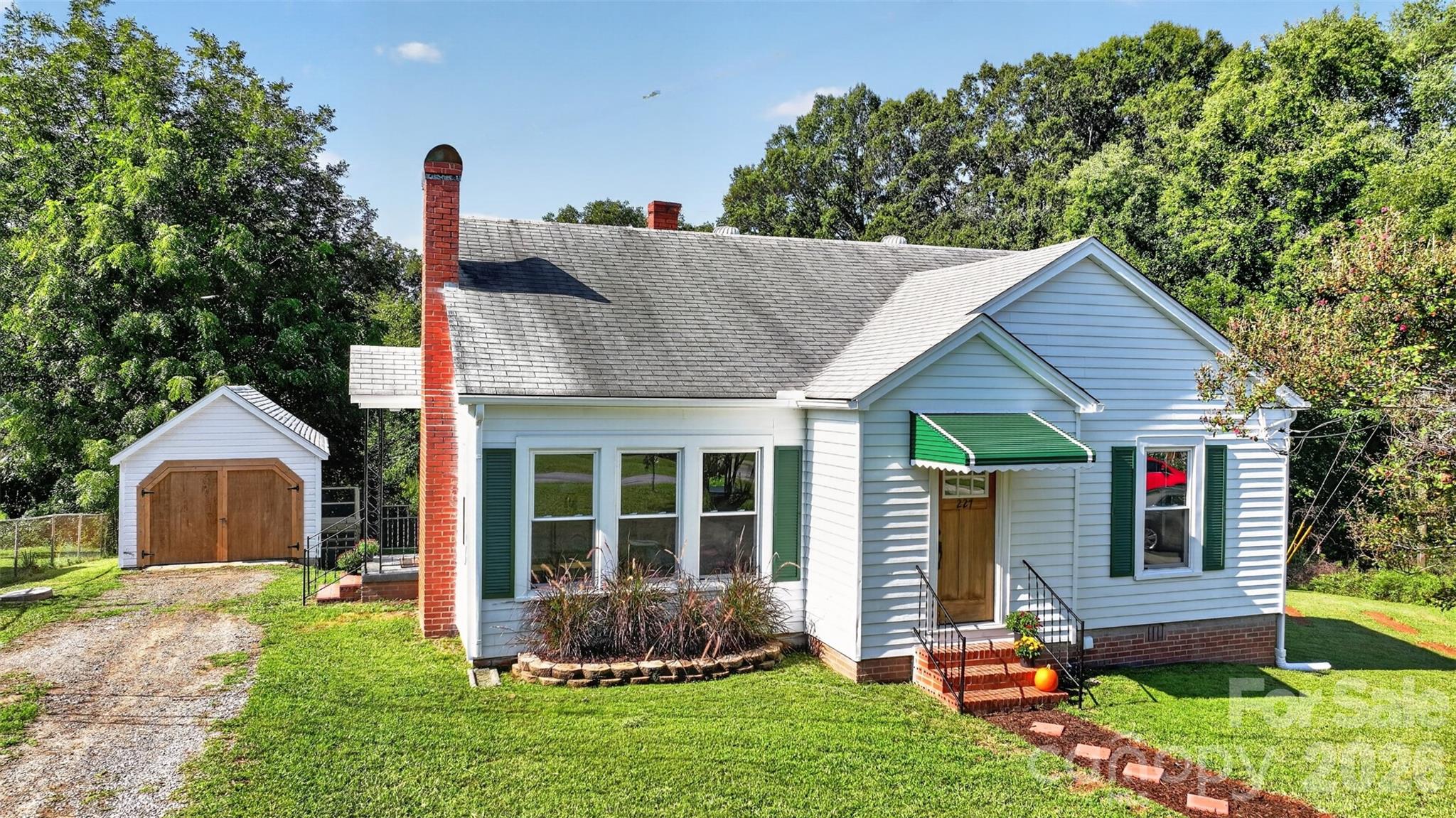 227 Nesbit Dr, Salisbury, NC 28147
