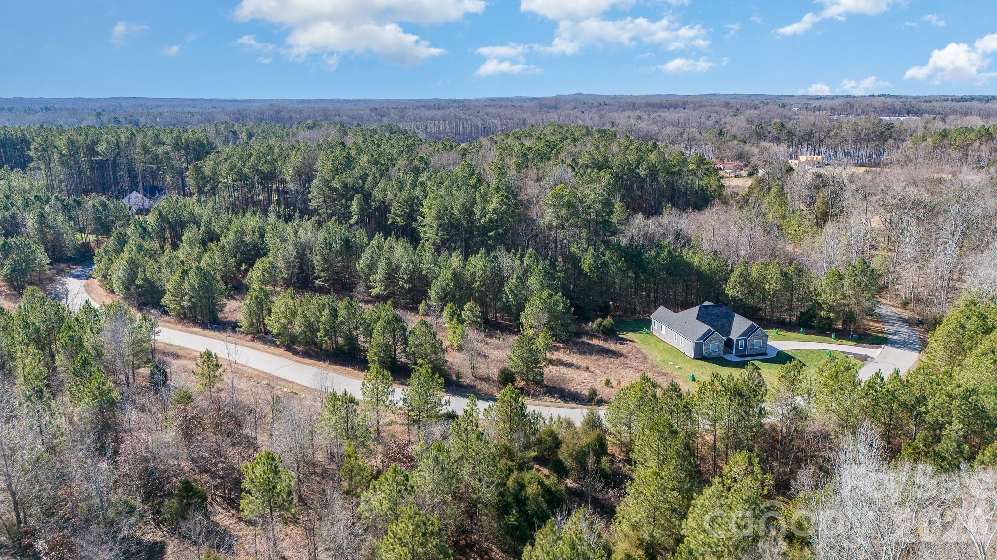 1283 Sunset Pointe Dr, Salisbury, NC 28146