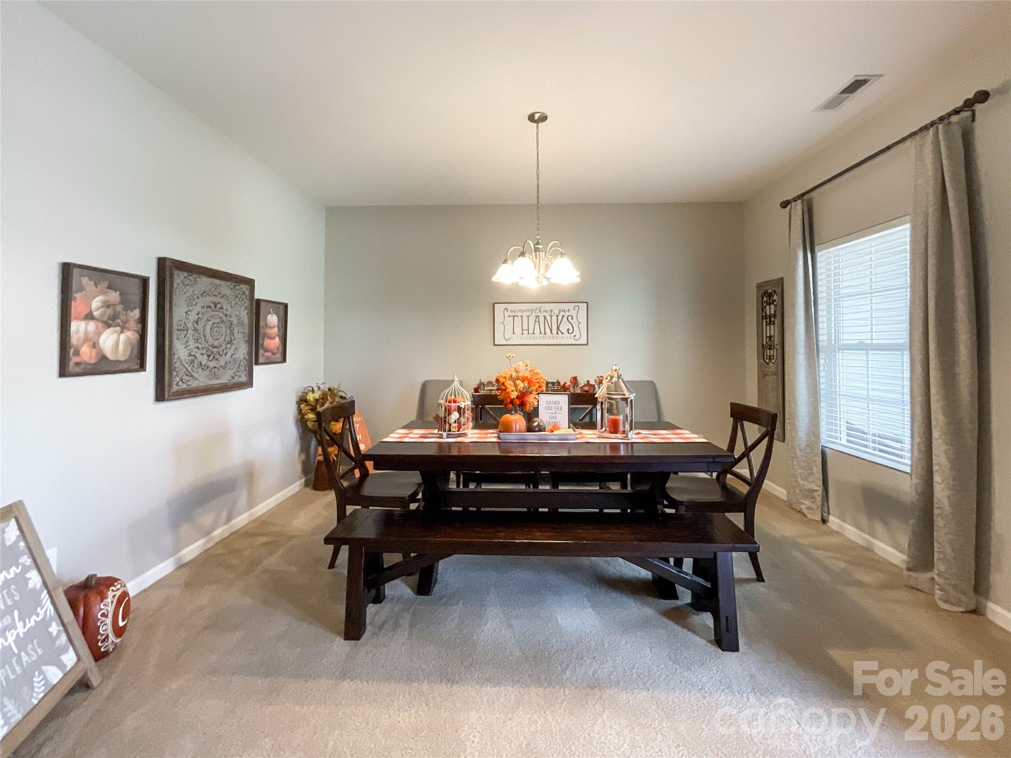 1401 Yellow Daisy Dr, Matthews, NC 28104