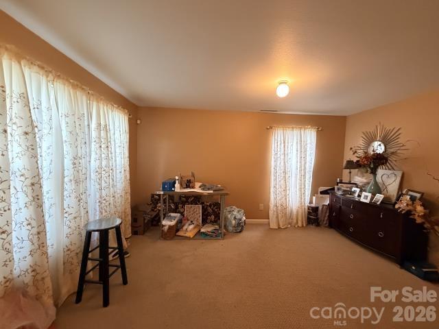 1301 Allegiance Dr, Charlotte, NC 28217