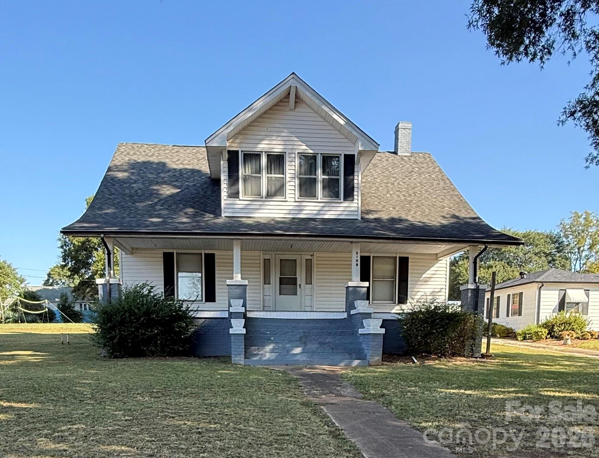 3140 W Main St, Claremont, NC 28610