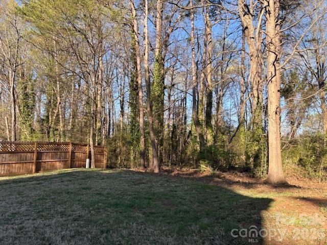 5324 Donnefield Dr, Charlotte, NC 28227