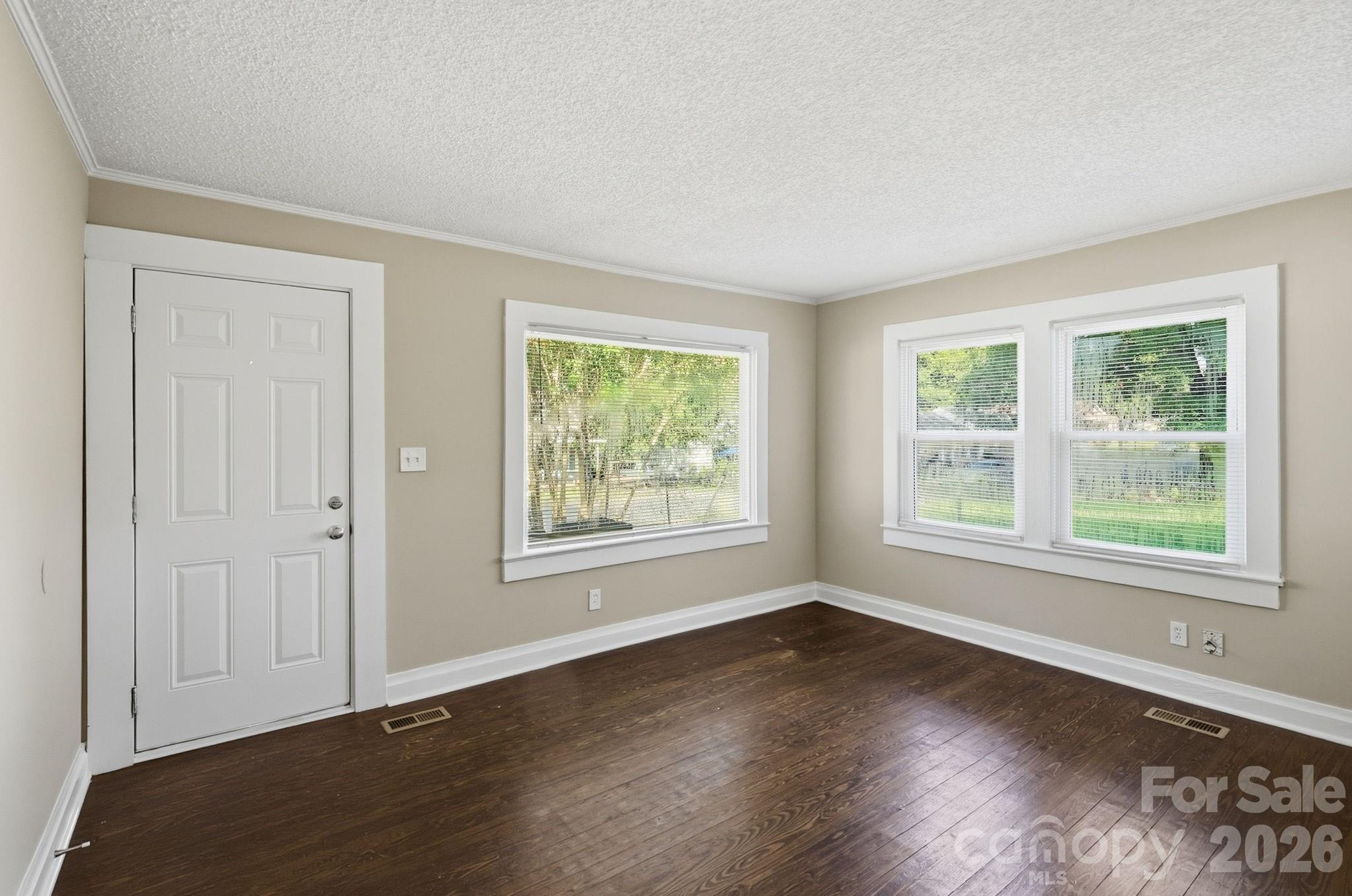 2955 Amay James Ave, Charlotte, NC 28208