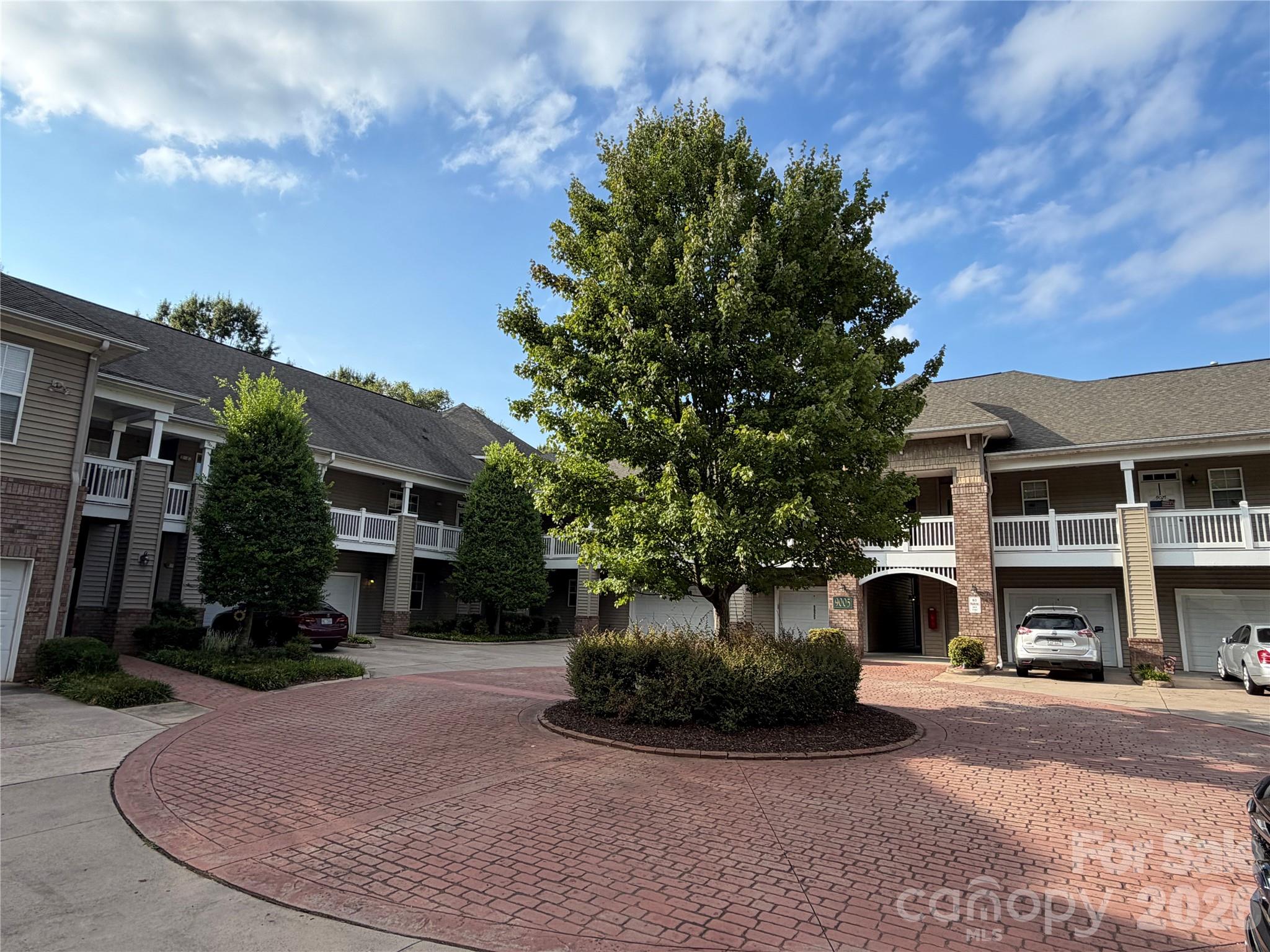 9009 Rosalyn Glen Rd, Cornelius, NC 28031