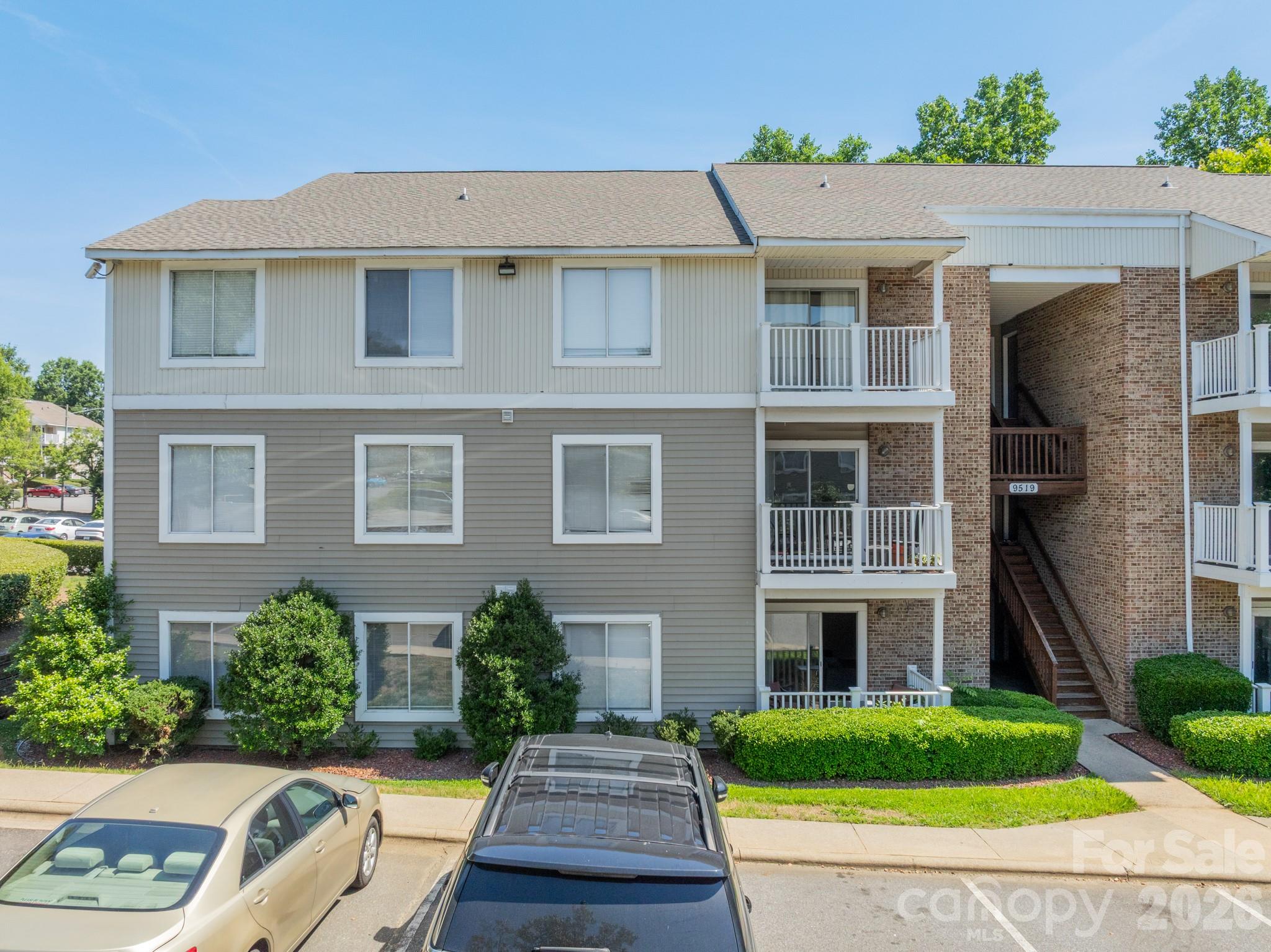 9519 University Terrace Dr #G, Charlotte, NC 28262