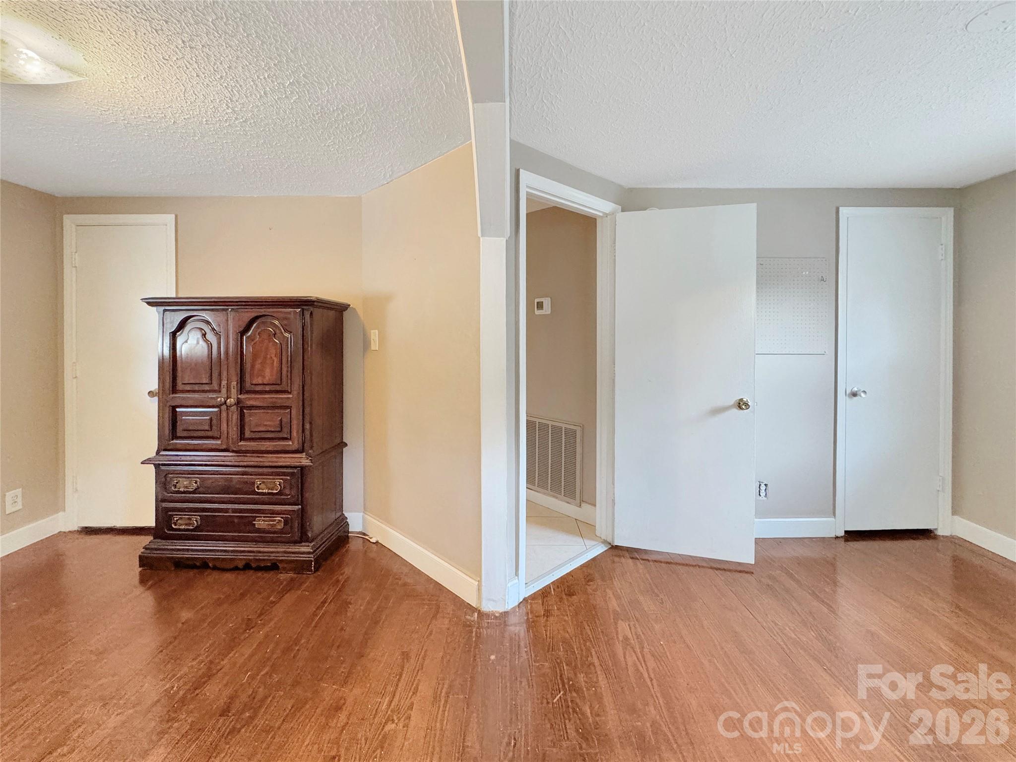 5 Love St, Lowell, NC 28098