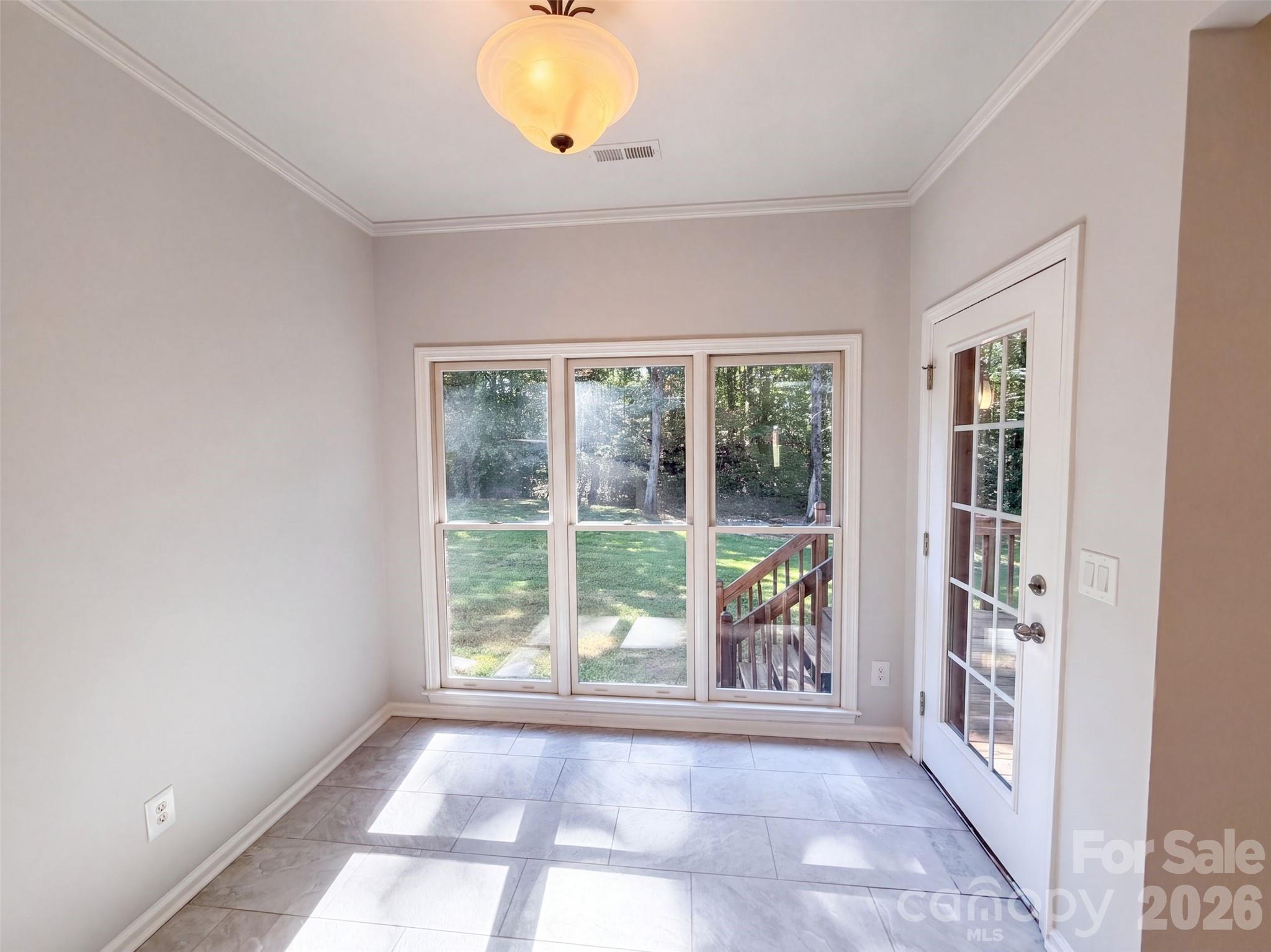 143 Laurel Ridge Ct, Gastonia, NC 28056