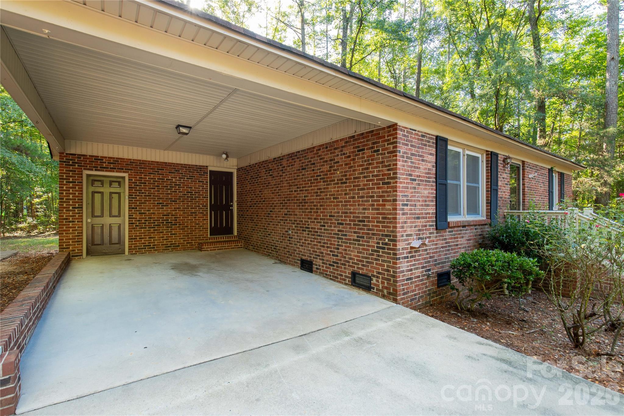 3055 University Dr, Lancaster, SC 29720